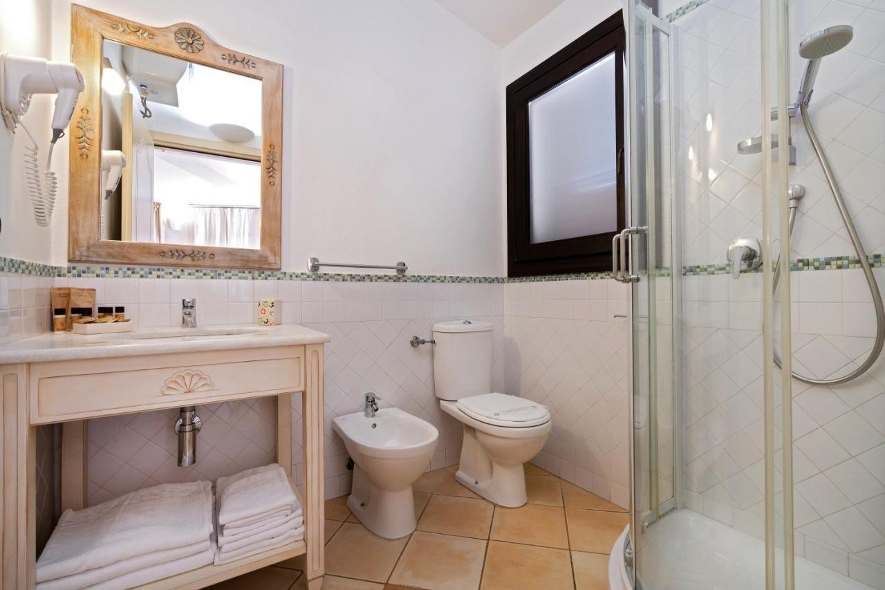 One-Bedroom Apartment (2 Adults + 2 Children)