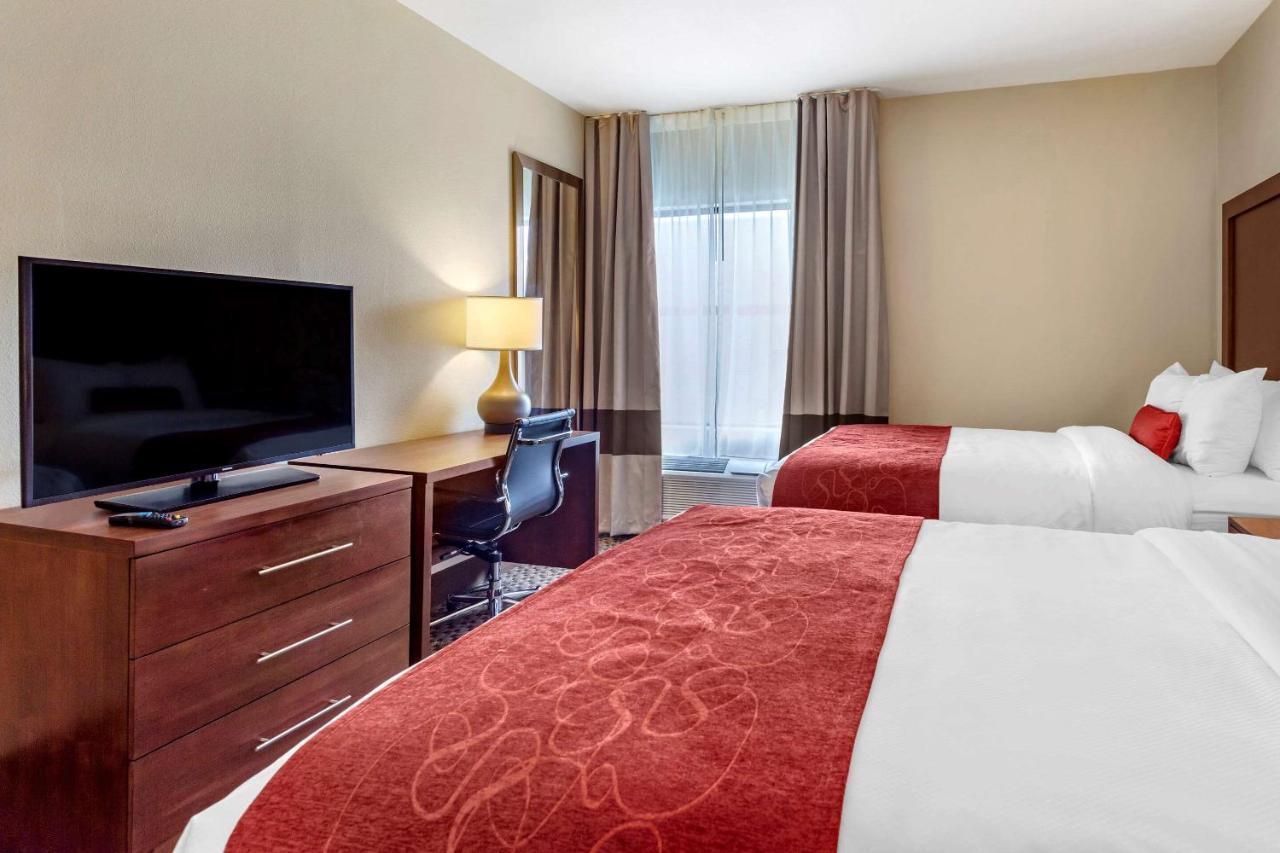 Queen Suite Two Queen Beds Non-Smoking