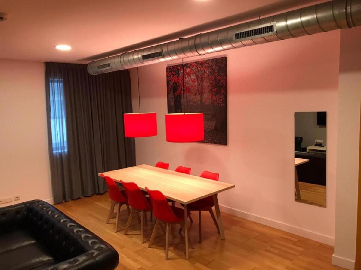 Suite dúplex 1 dormitorio en régimen de alojamiento y desayuno con acceso al spa y garaje