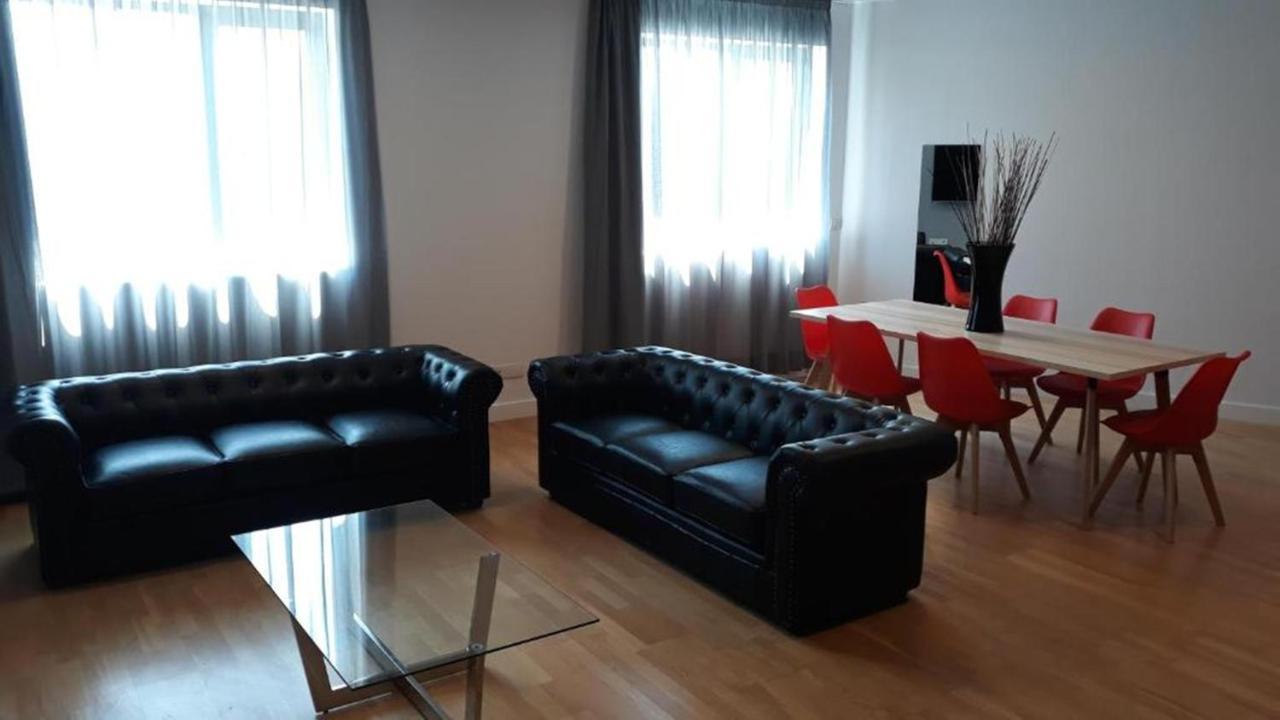 Suite dúplex 1 dormitorio en régimen de alojamiento y desayuno con acceso al spa y garaje