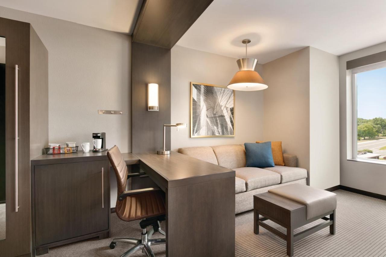 One-Bedroom King Suite Sofa Bed
