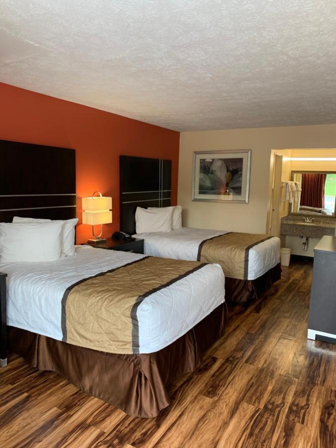 Double Room with Two Double Beds - Non-Smoking