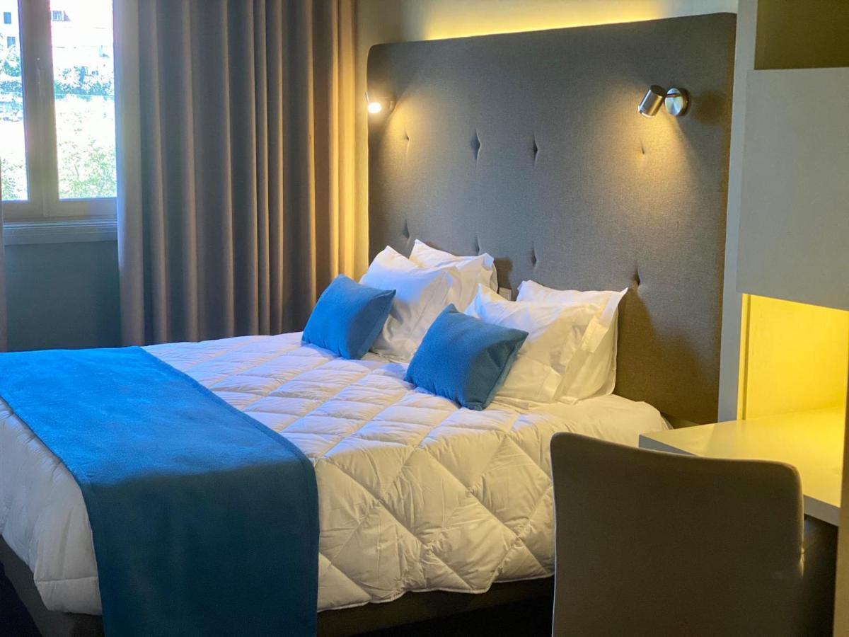 Deluxe Double or Twin Room with Sea View