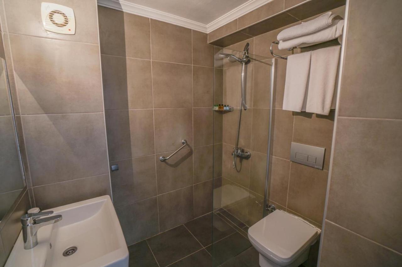 Deluxe Double Room Side Sea View