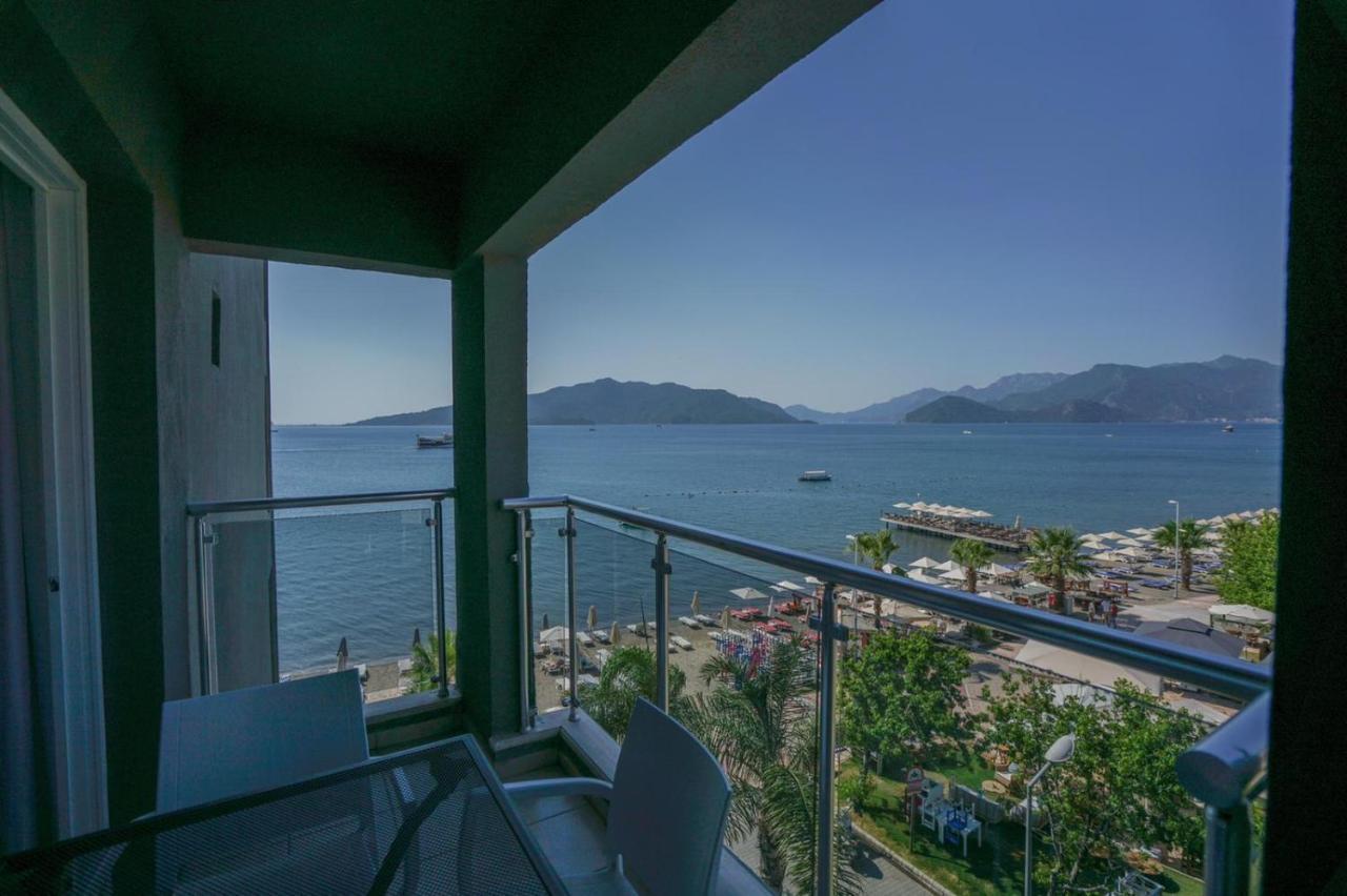 Deluxe Double Room Side Sea View