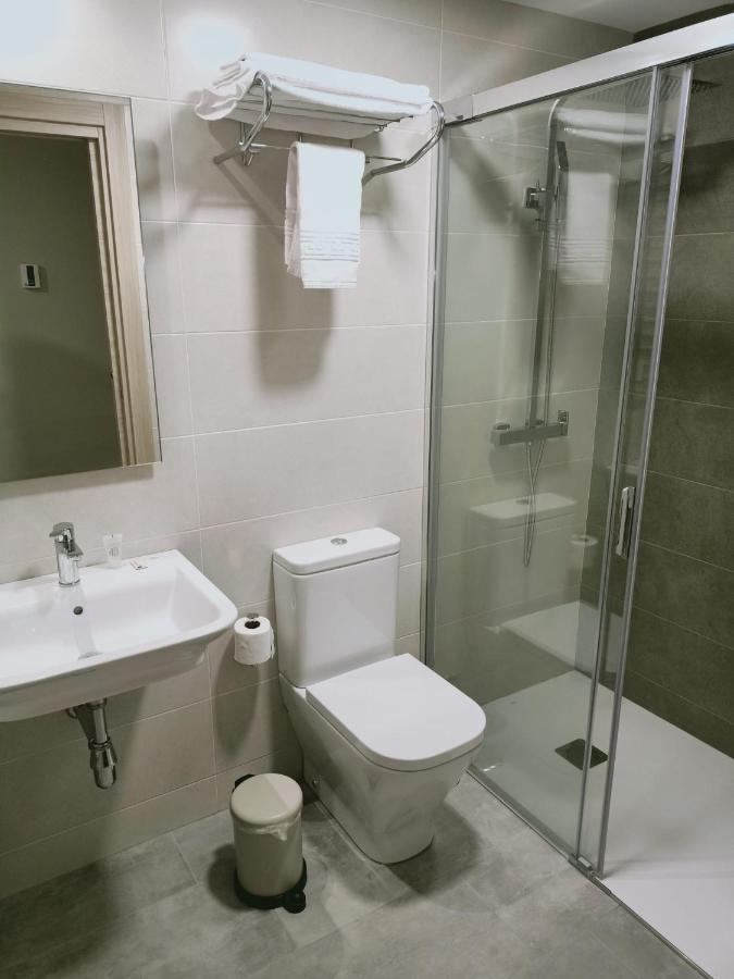 Triple Room,1225861979:JPEG