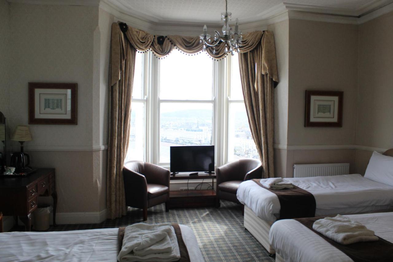 Quadruple Room with Sea View