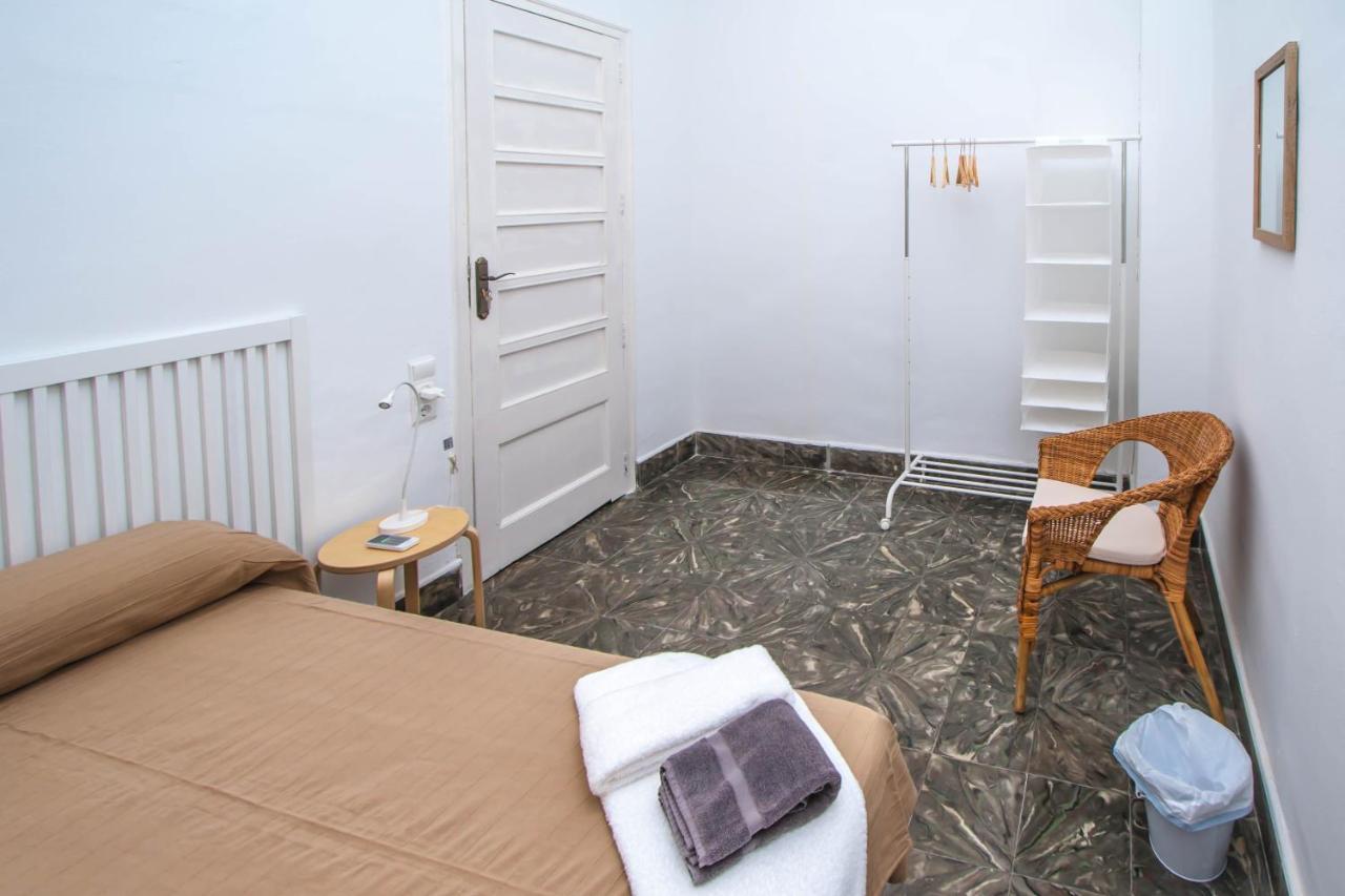 Camera Singola con Bagno in Comune