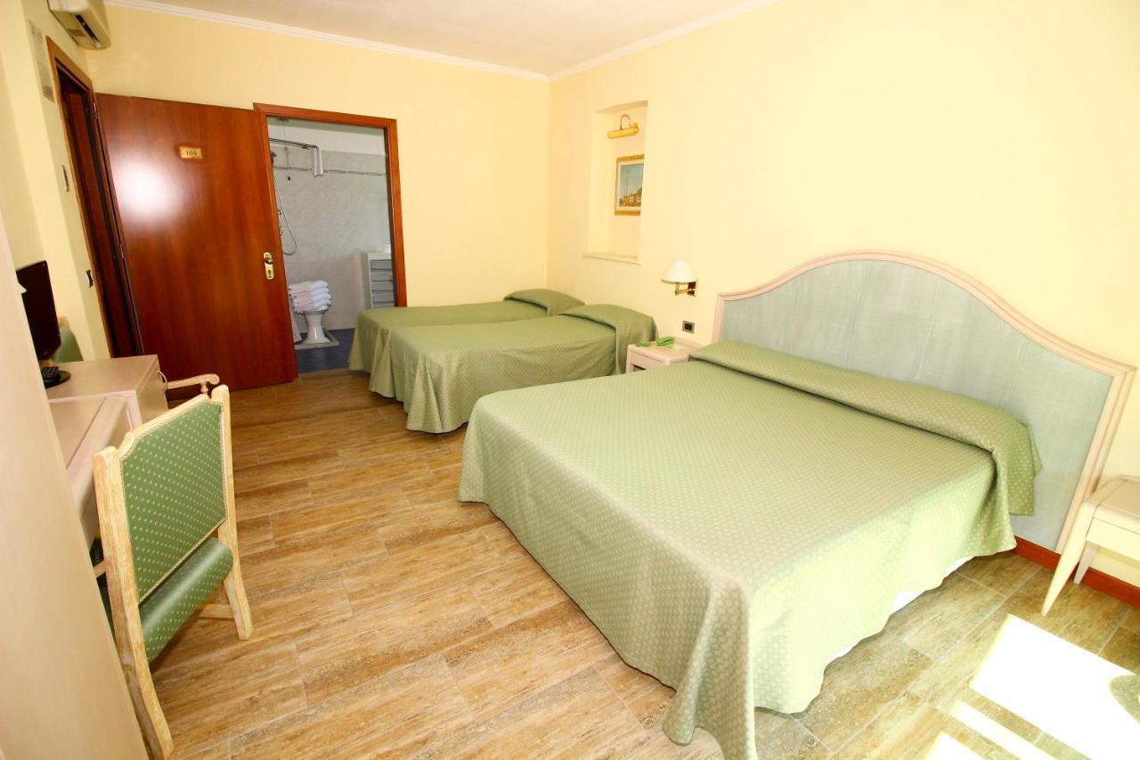 Quadruple Room with Balcony - Disability Access,1105952331:JPEG
