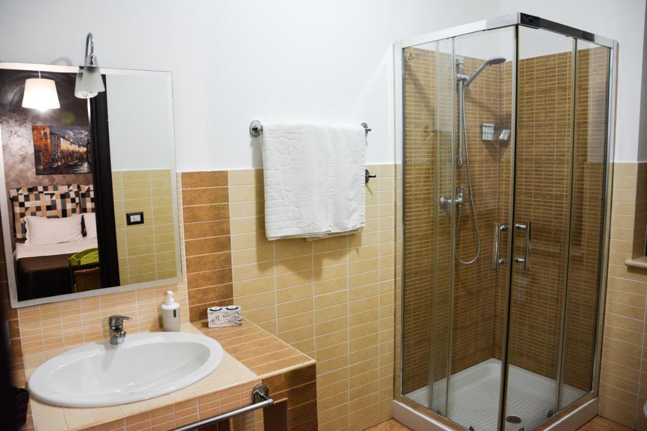Family Room Private Bathroom