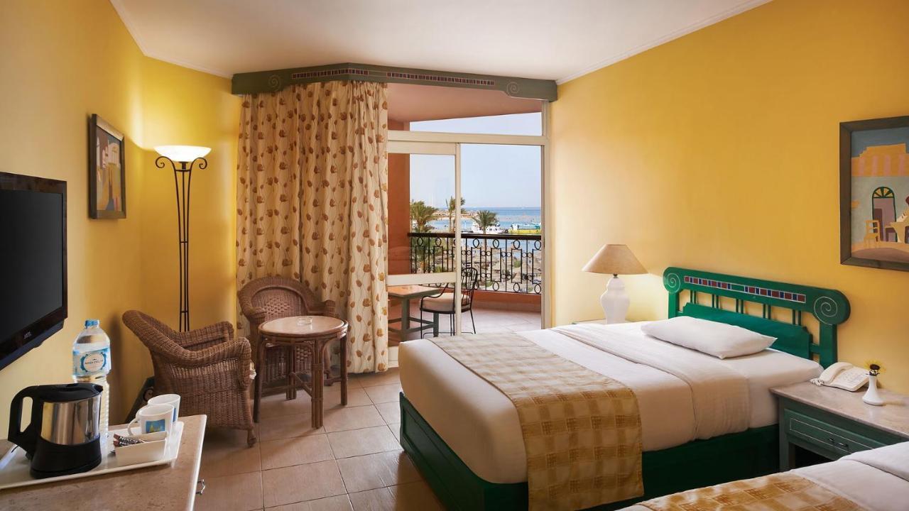 Chambre Supérieure - Vue Partielle sur Mer