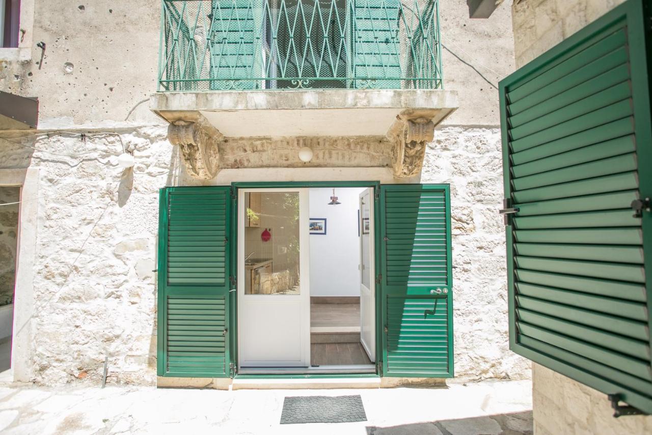 Apartamento de 1 Quarto com Vista para o Jardim