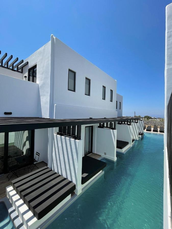 Chambre Lit Queen-Size - Vue sur Piscine