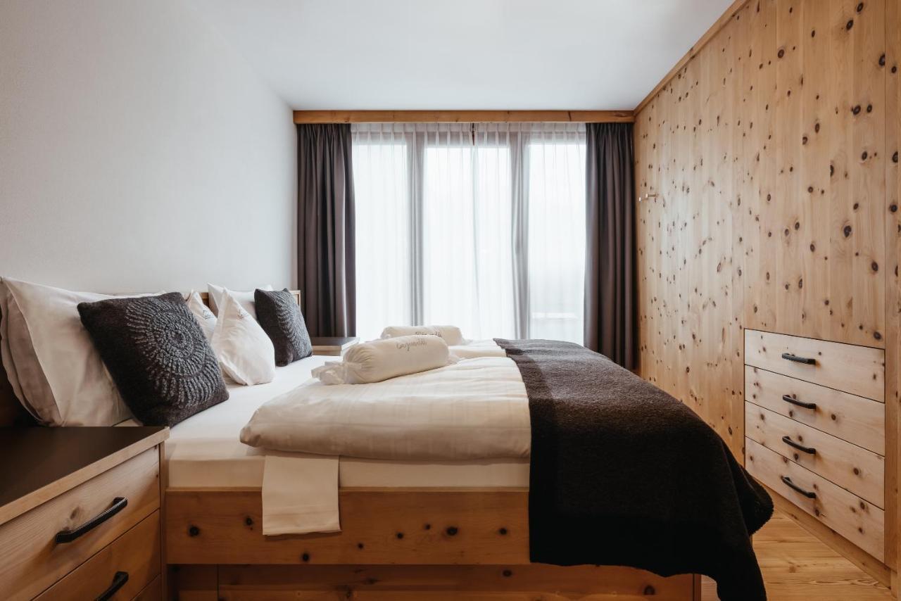 Suite mit Bergblick