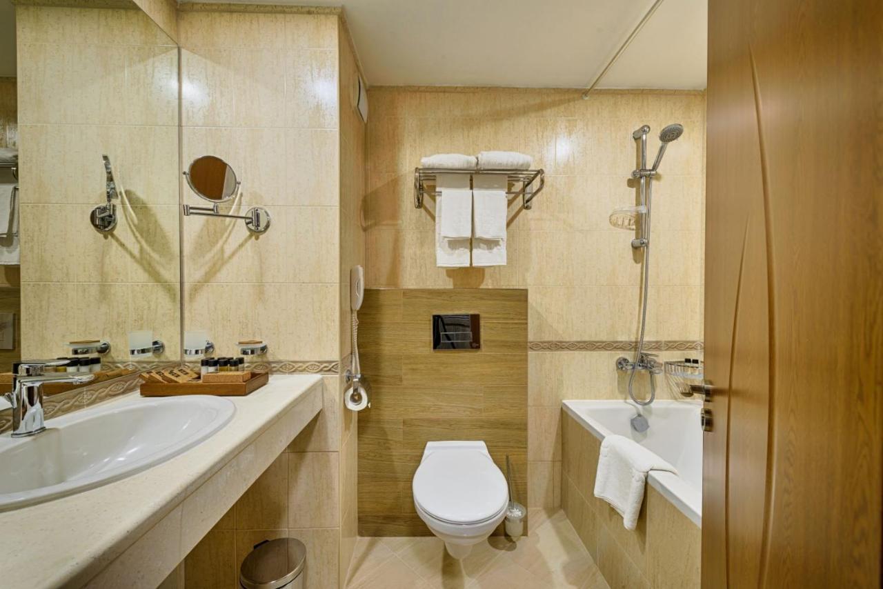 Deluxe Double or Twin Room with Balcony