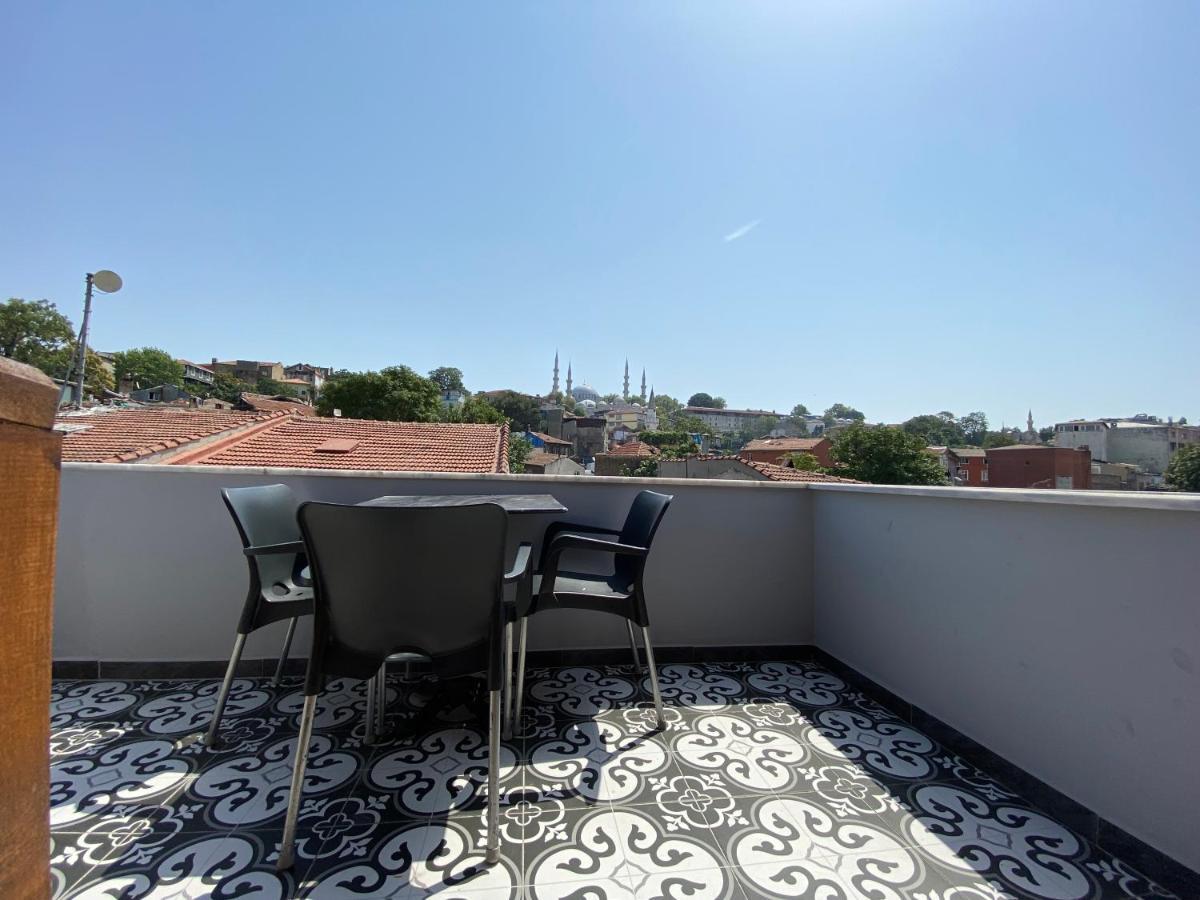 Doppelzimmer mit Balkon