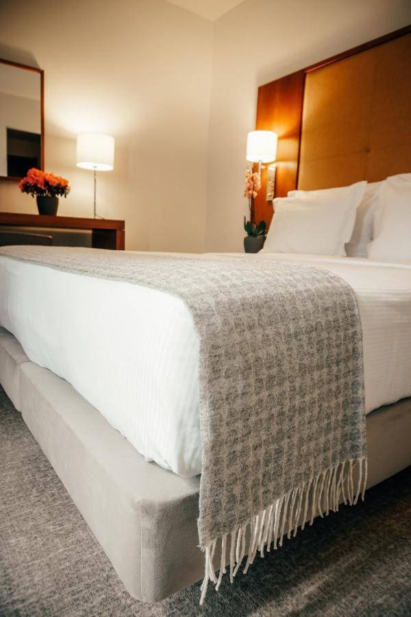 Chambre Double ou Lits Jumeaux de Luxe avec Terrasse Privée