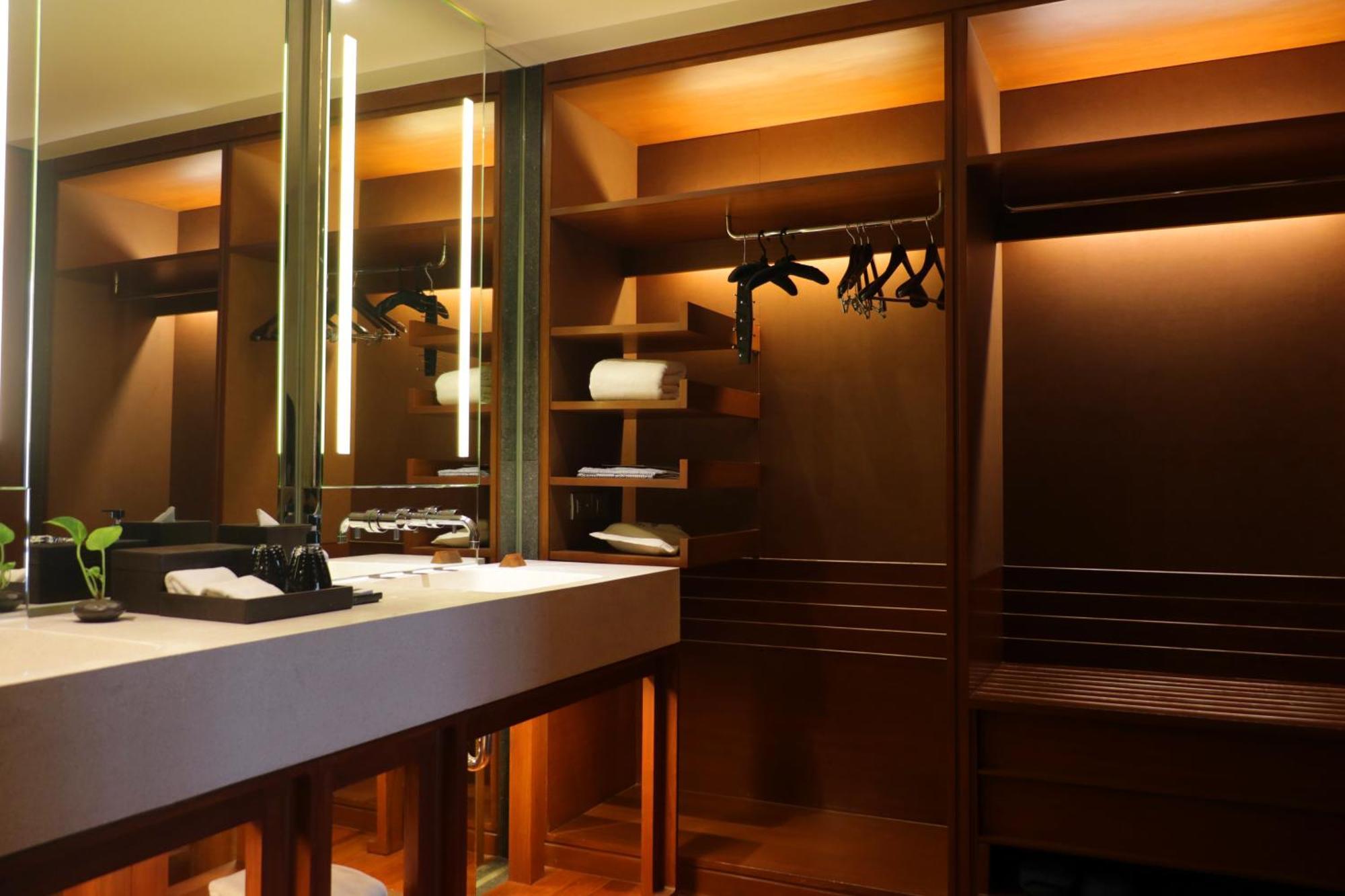 Suite Edge