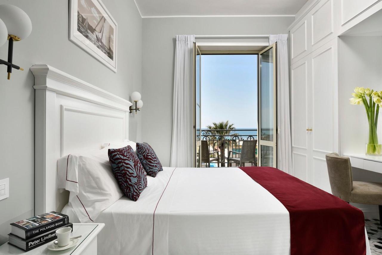Panoramic Double room with Sea View and Balcony