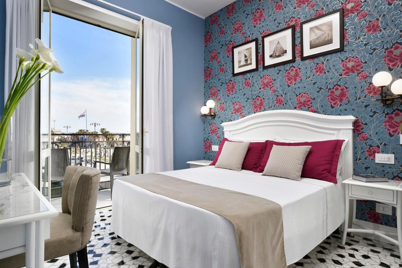 Double or Twin Room with Partial Sea View and Balcony