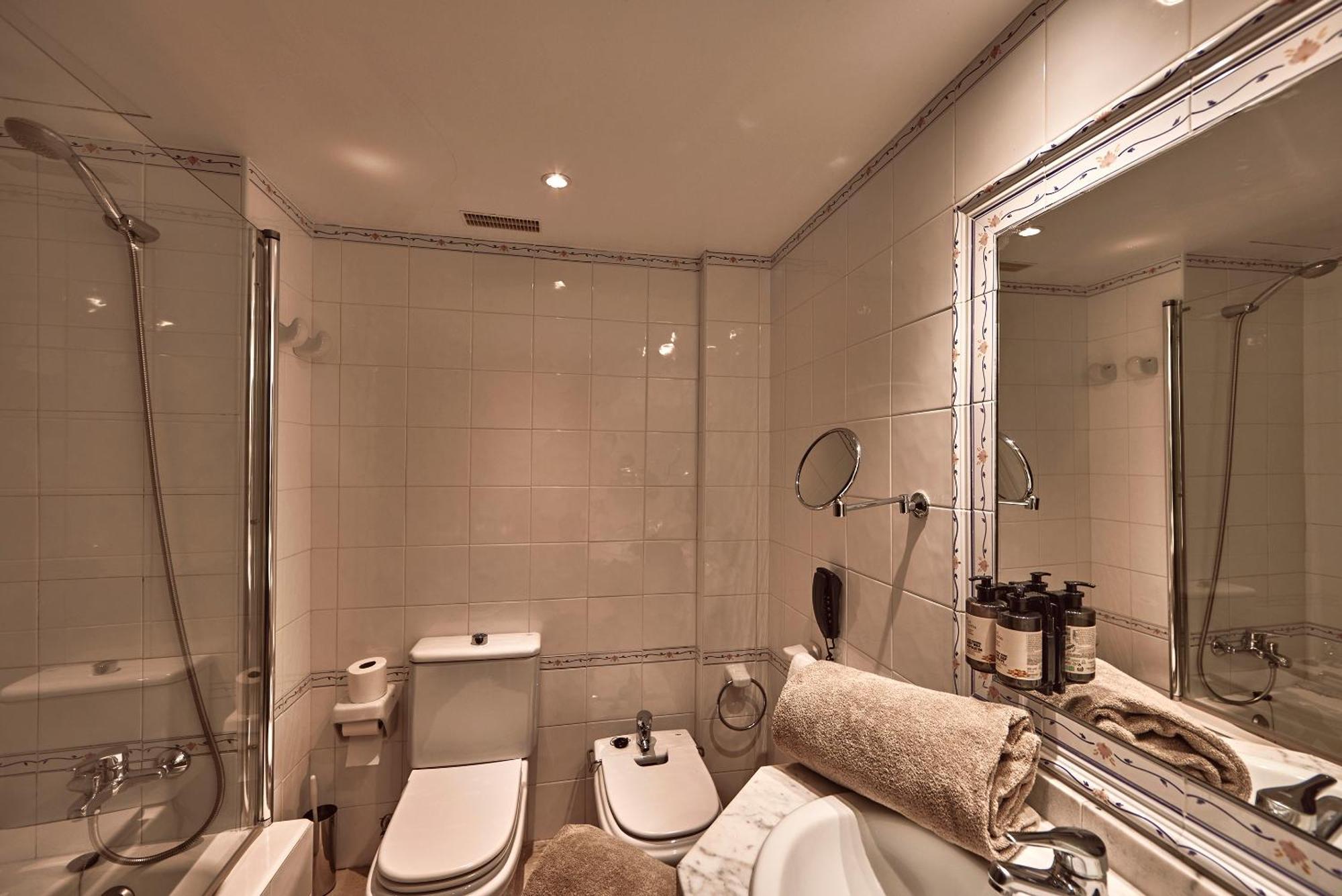 Junior Suite Garden View Spa Access Not