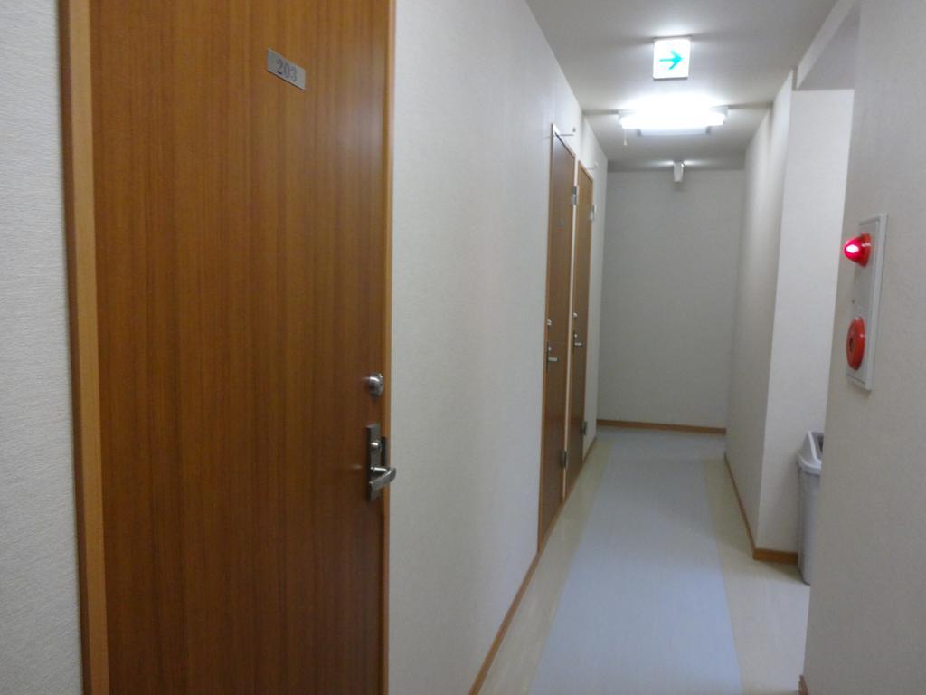 Twin Room with Shared Bathroom