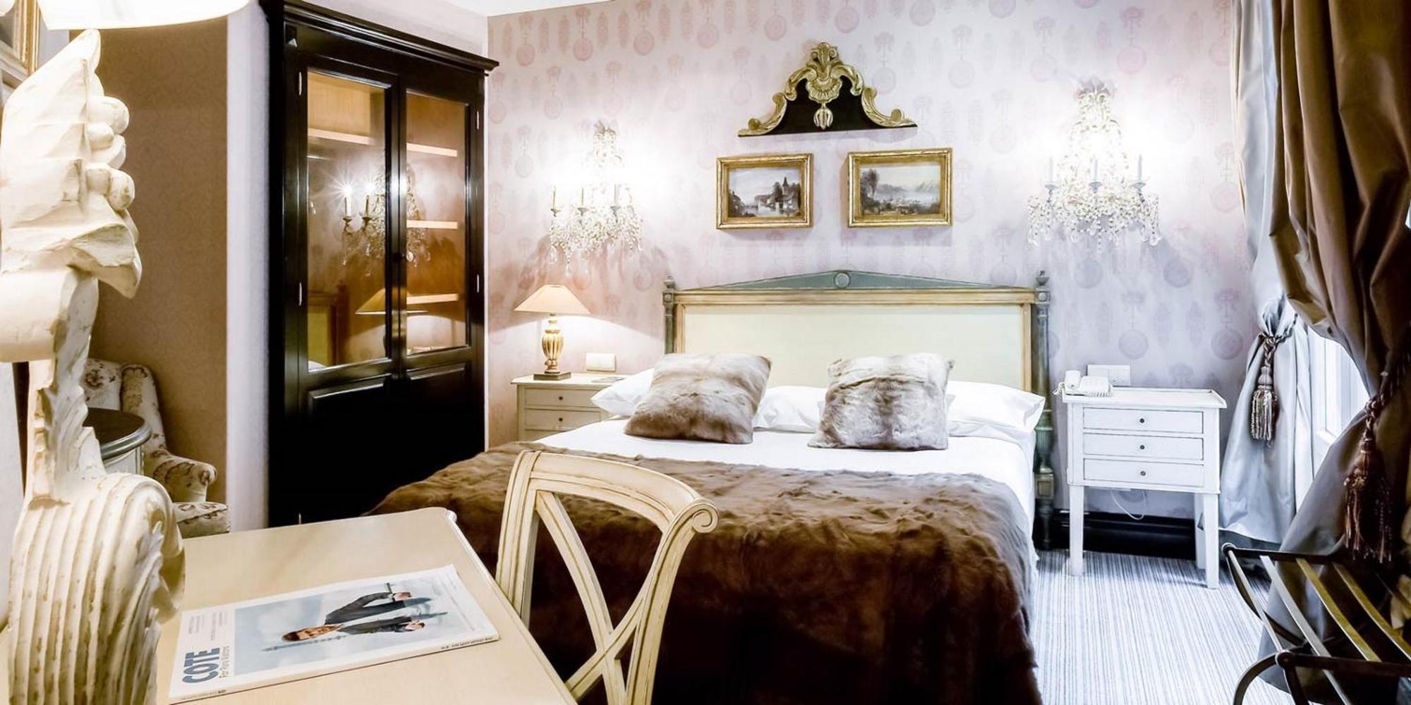 Classic Double Room