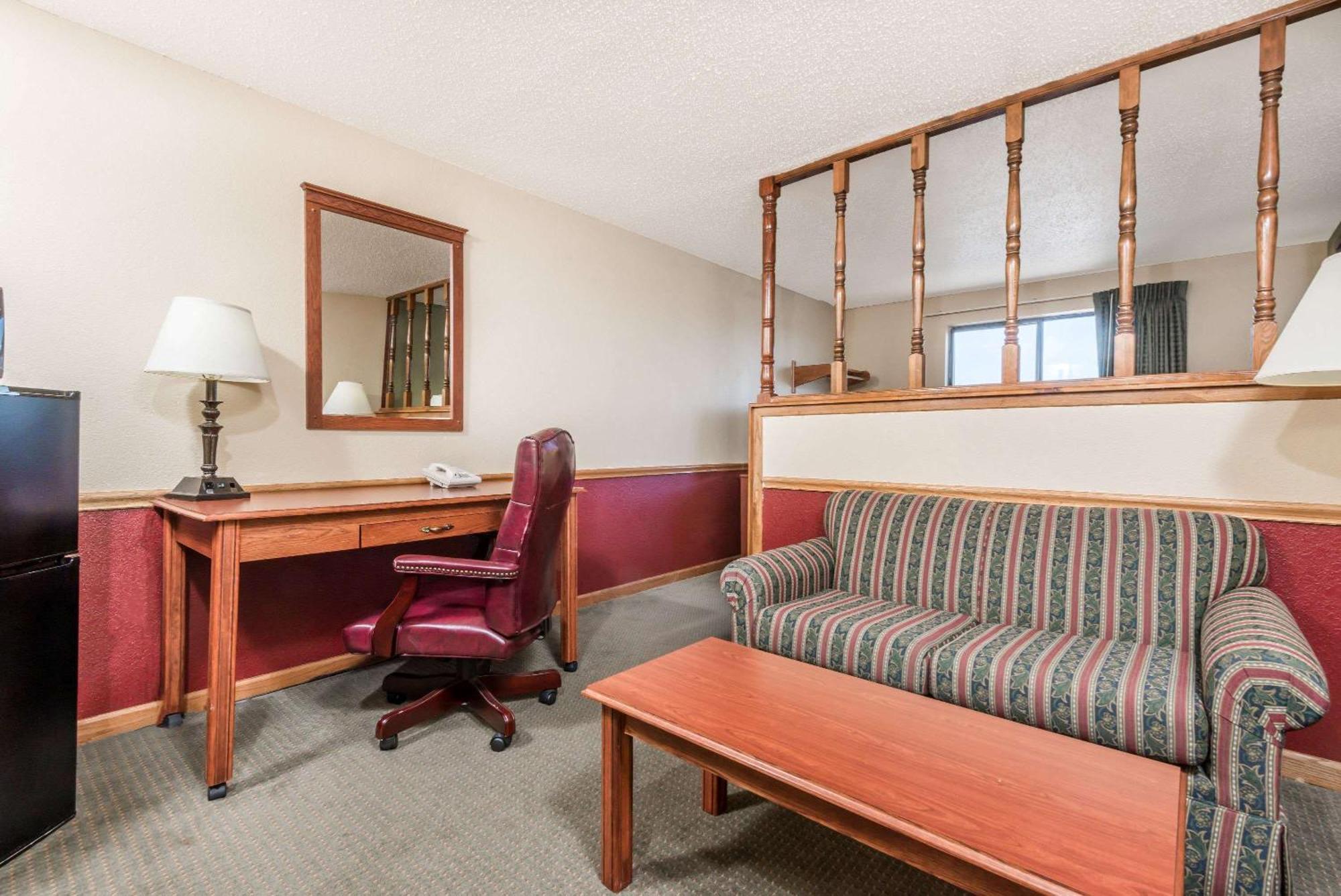 King Studio Suite Non-Smoking