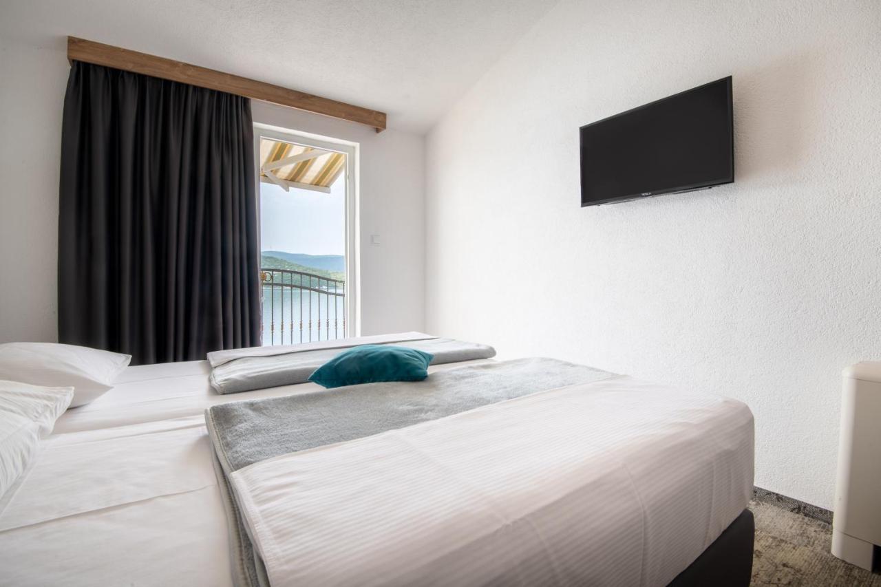 Deluxe Double or Twin Room Sea View