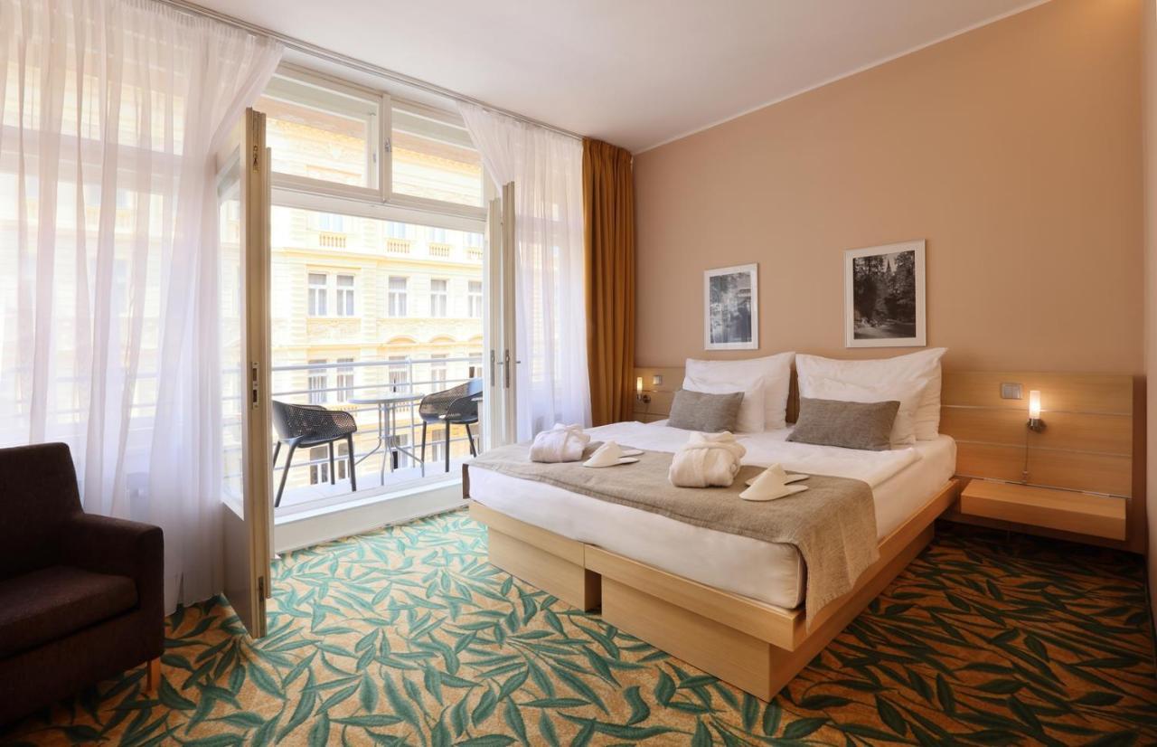 Superior Double or Twin Room with Balcony
