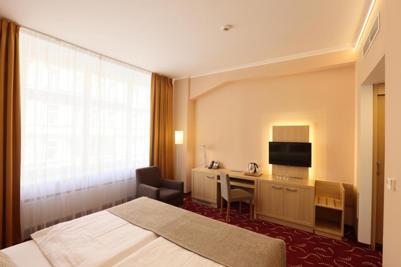 Deluxe Double or Twin Room,1307168875:JPEG