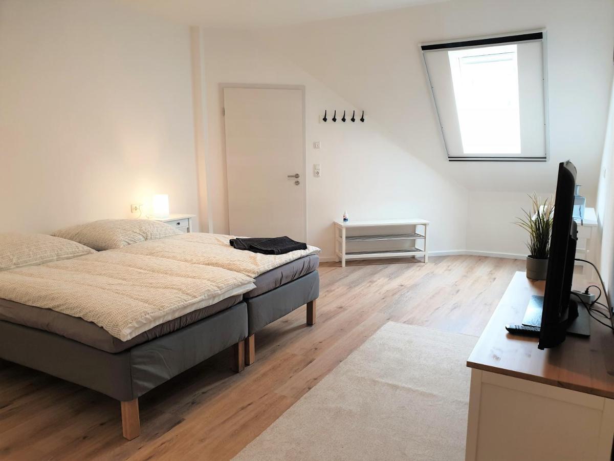 Doppel-/Zweibettzimmer mit eigenem Bad