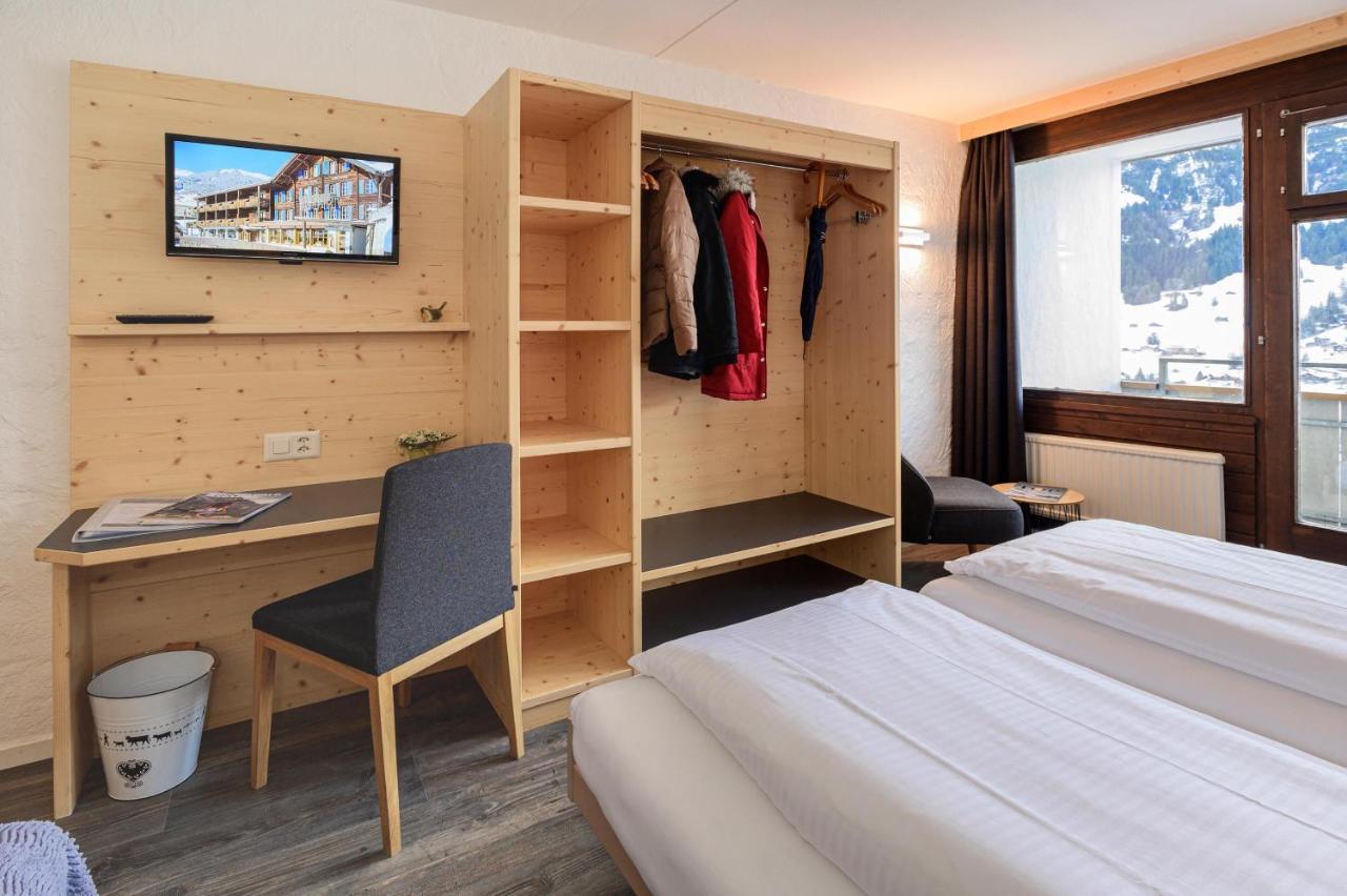 Triple Room Balcony Eiger View