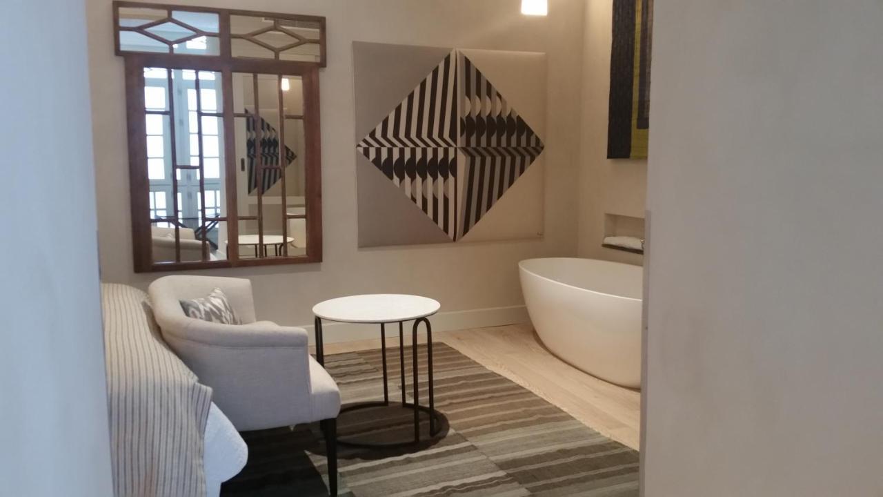 King Room with Pool View