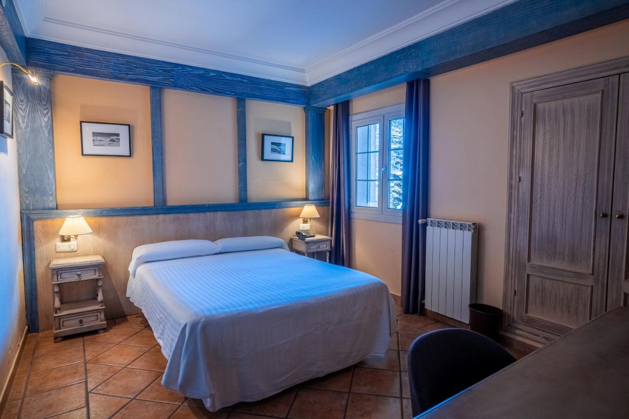 Chambre Lits Jumeaux (1 Adulte + 1 Enfant)