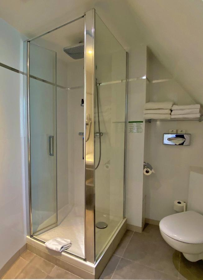 Adjacent Double Rooms