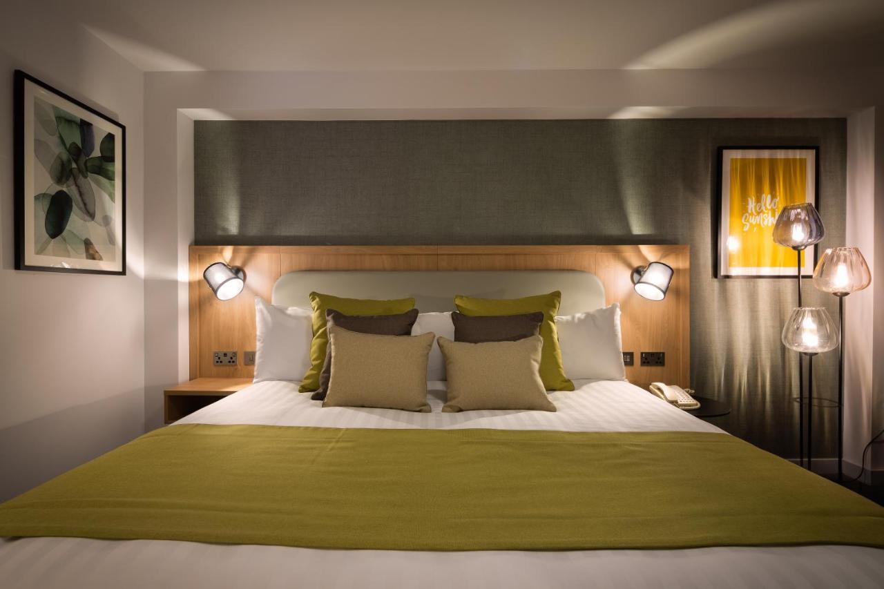 Standard Zimmer mit Super-Kingsize-Bett