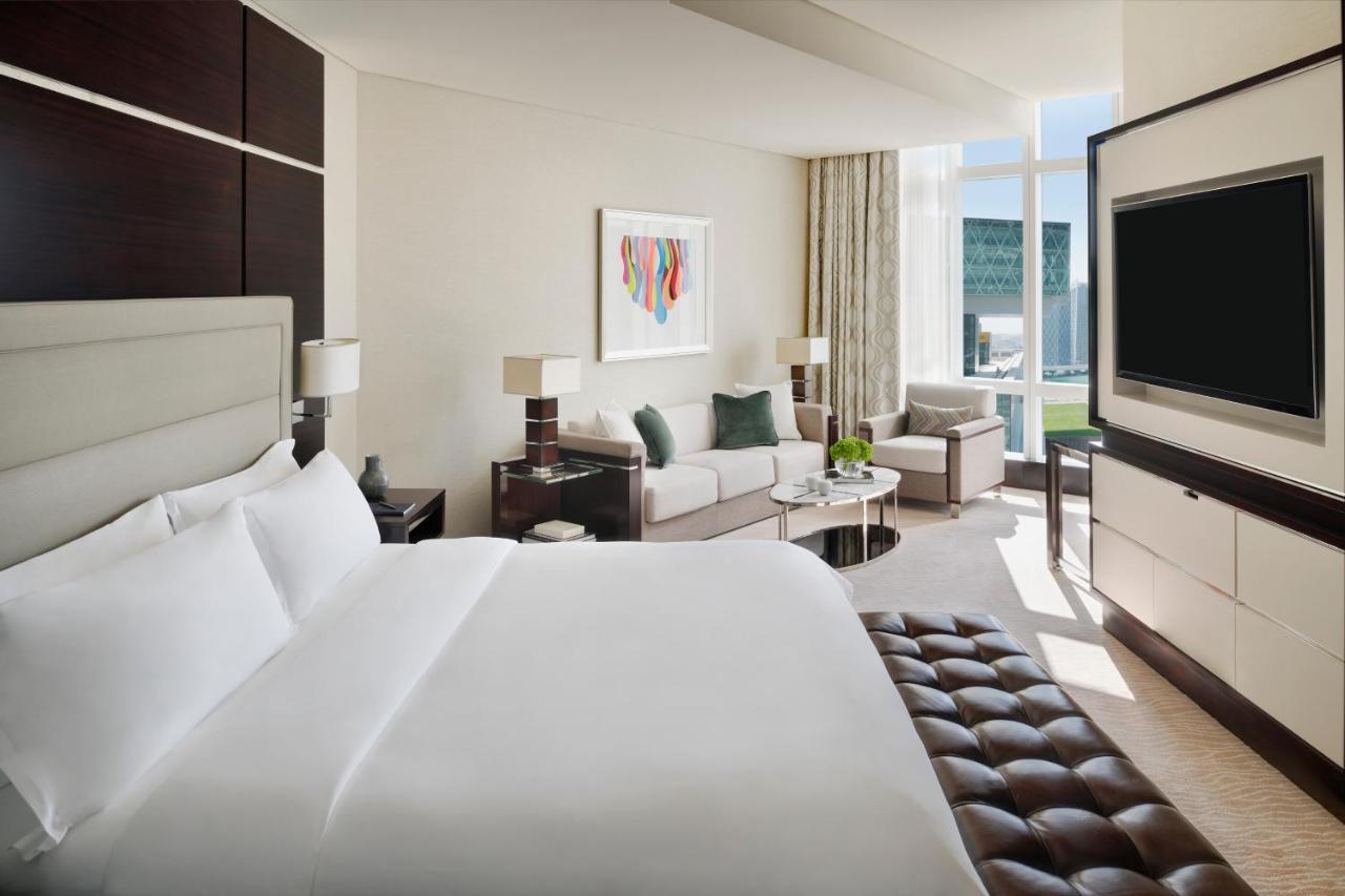Manor Club Junior Suite - City View