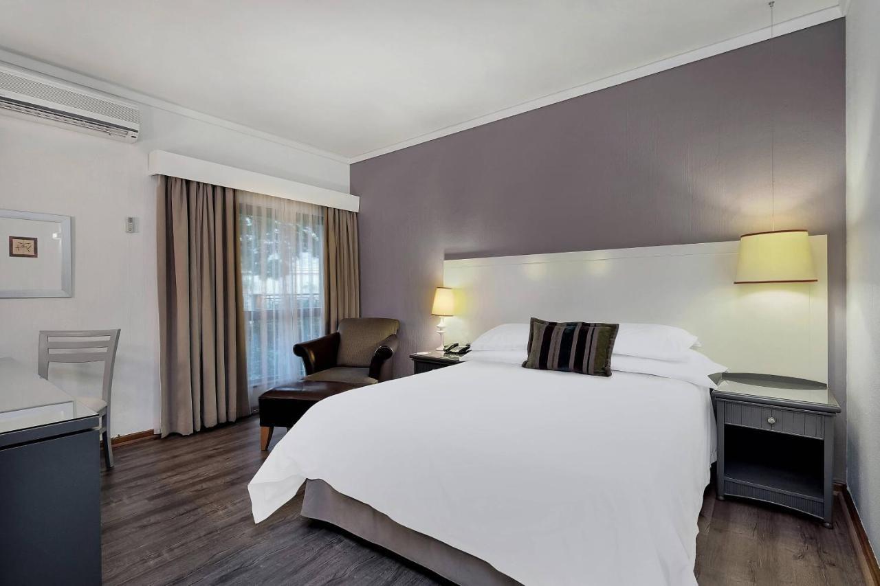Guest room, 1 Queen Bed