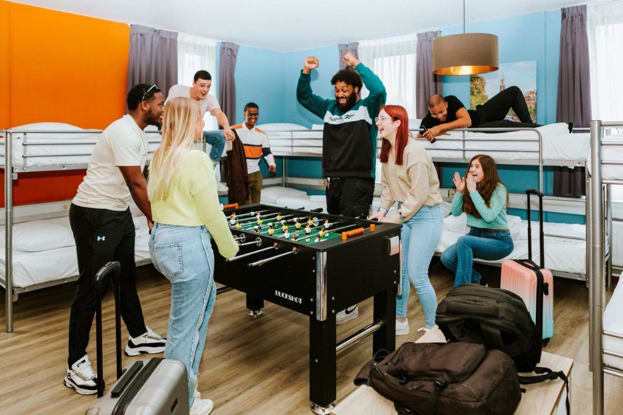 Estudio Económico con baño privado externo (8 personas)