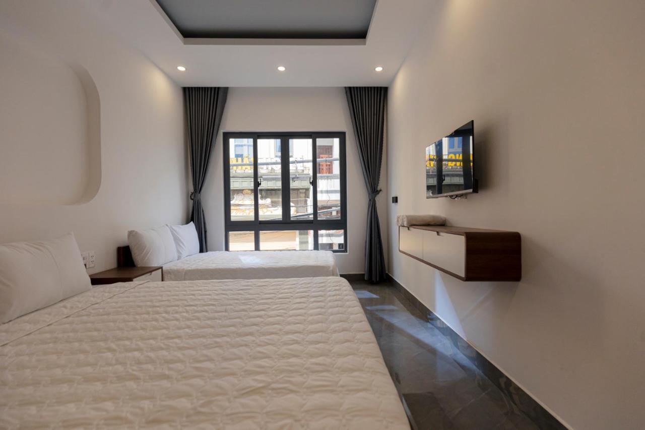 Economy Triple Room