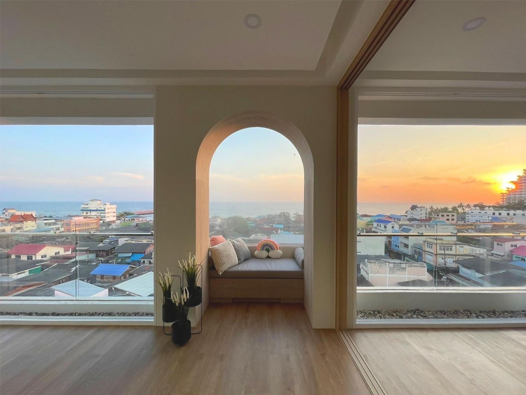 Family Room Sea View