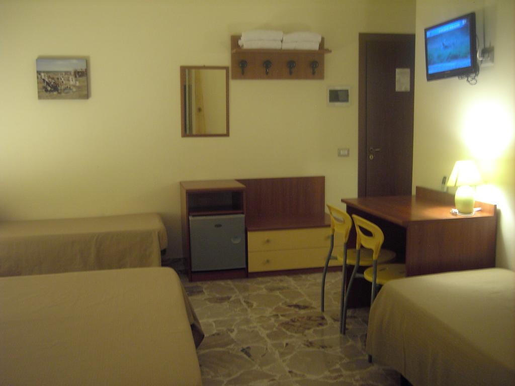 Quadruple Room Bath