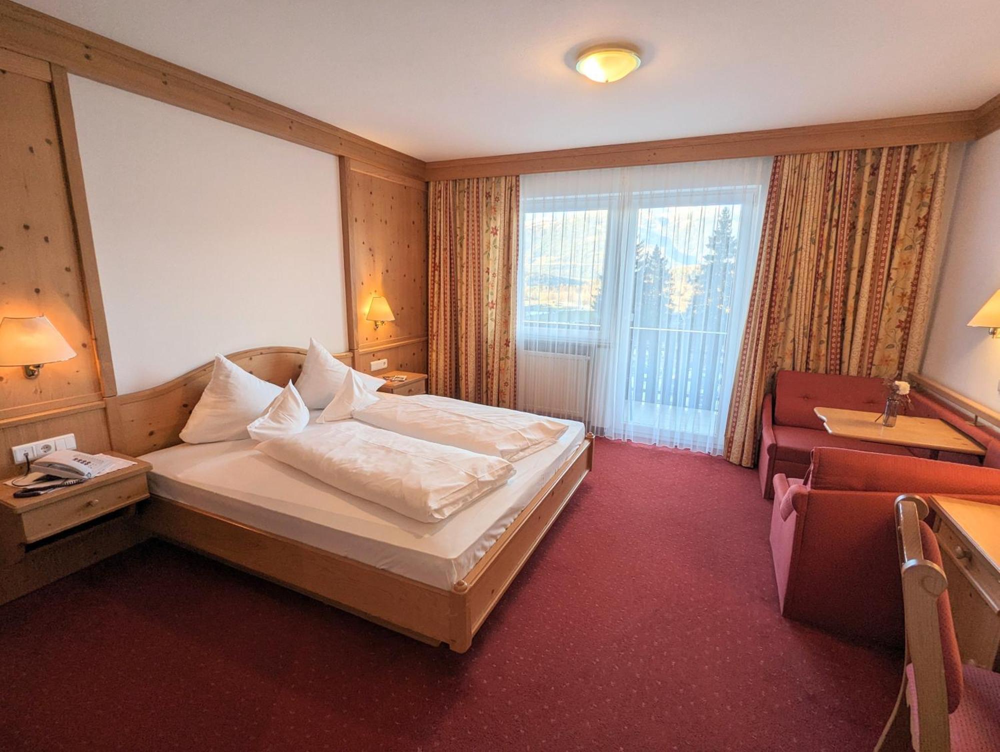 Doppelzimmer mit Balkon