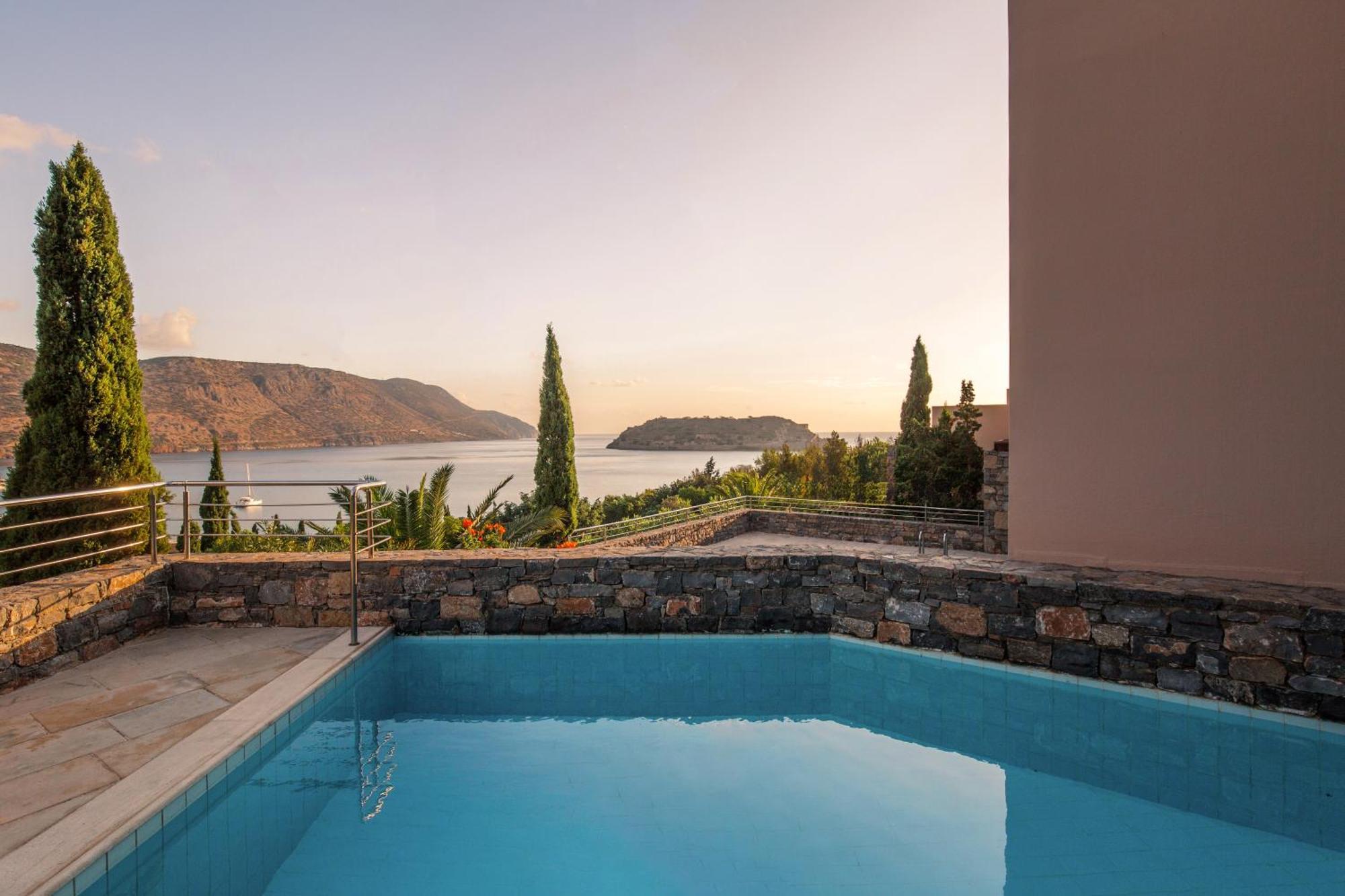 Deluxe Bungalow Sea View Private Heated Pool