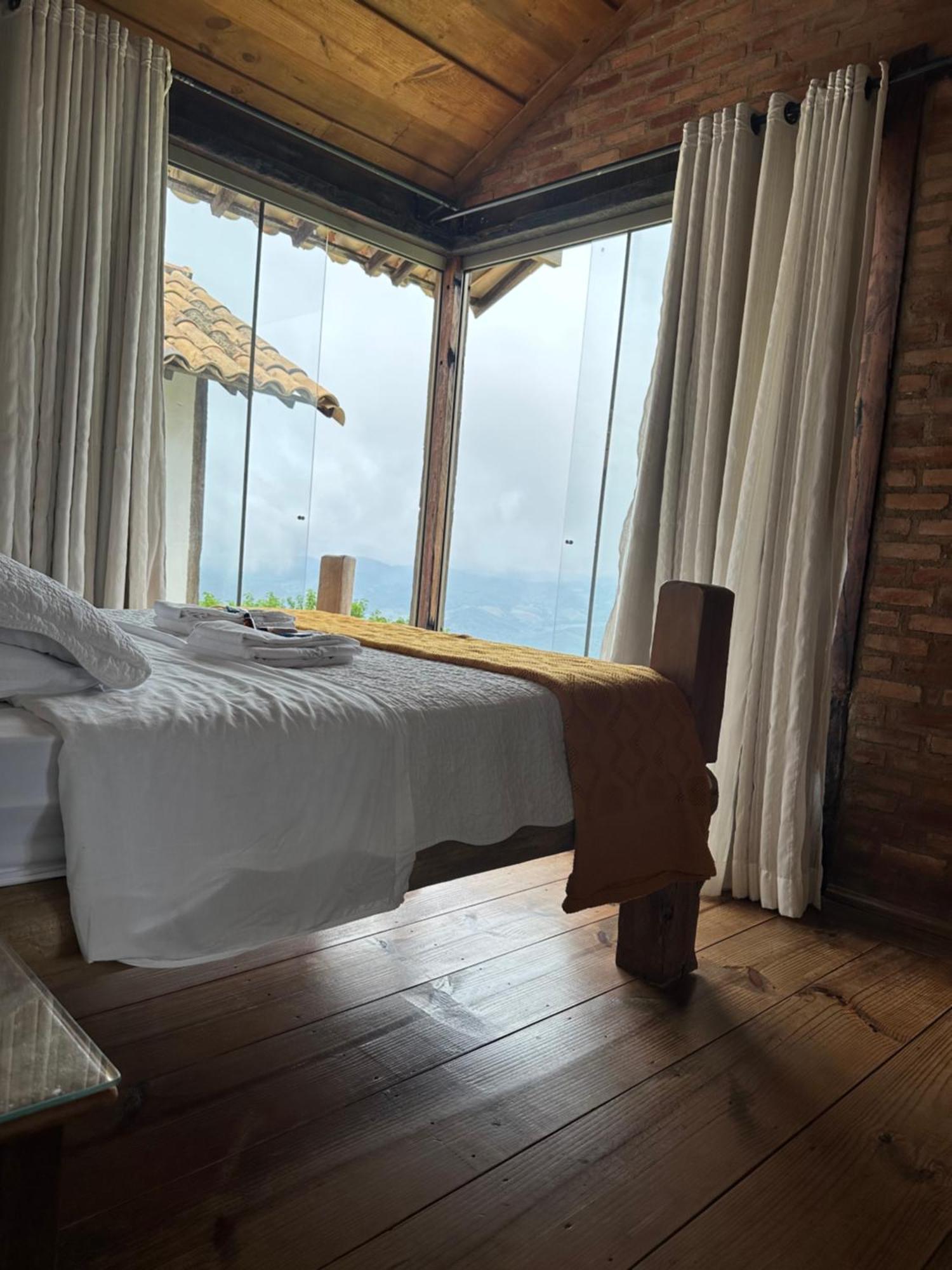 Quarto Duplo