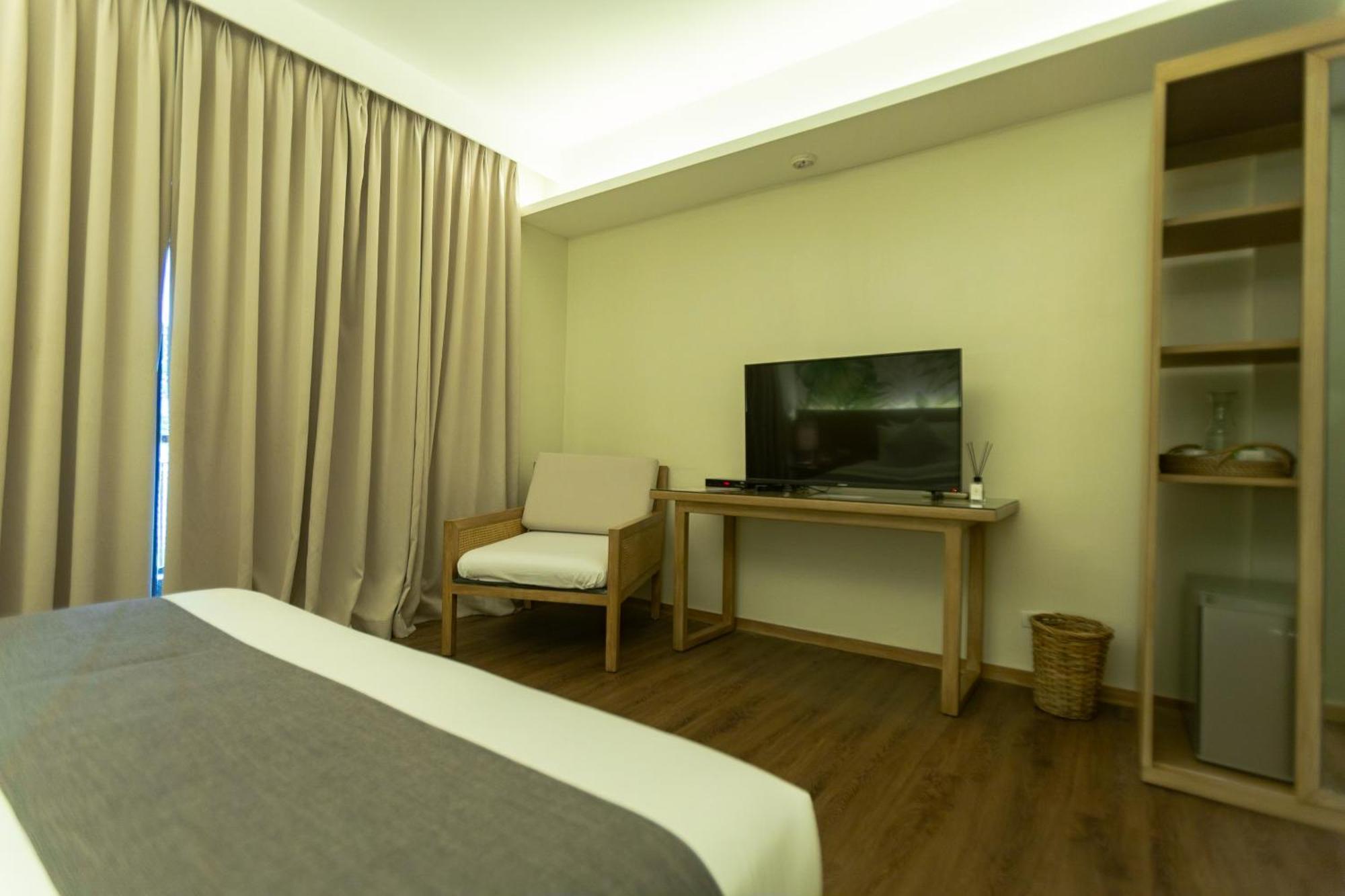 Deluxe Double or Twin Room Balcony