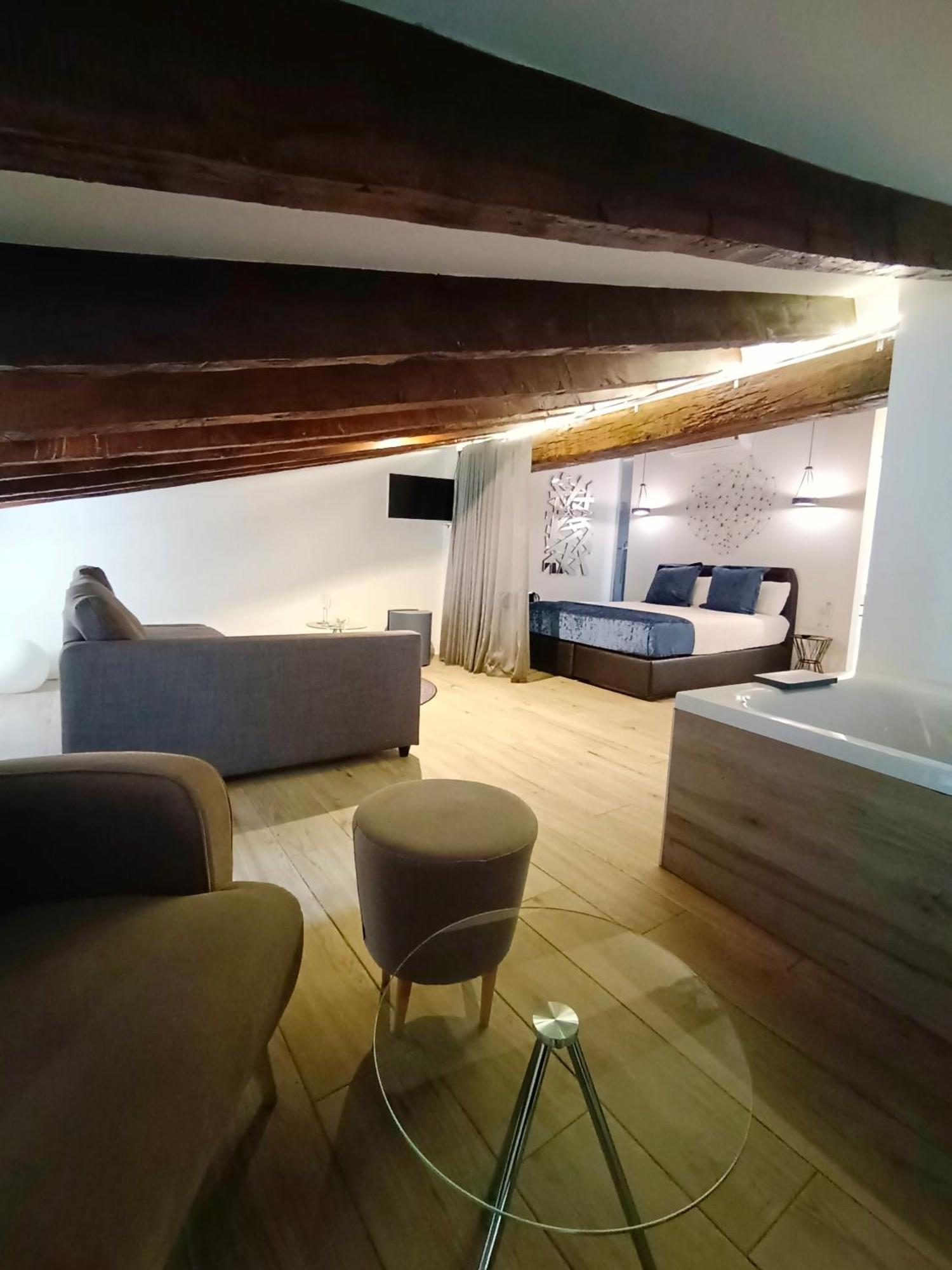 Suite Junior with Spa Bath and Private Terrace,1547123191:JPEG