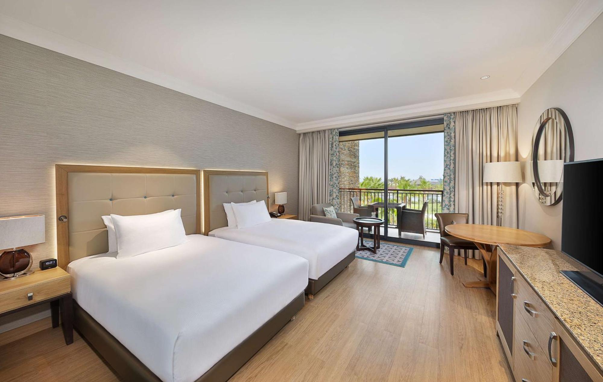 Quarto com 2 Camas de Solteiro