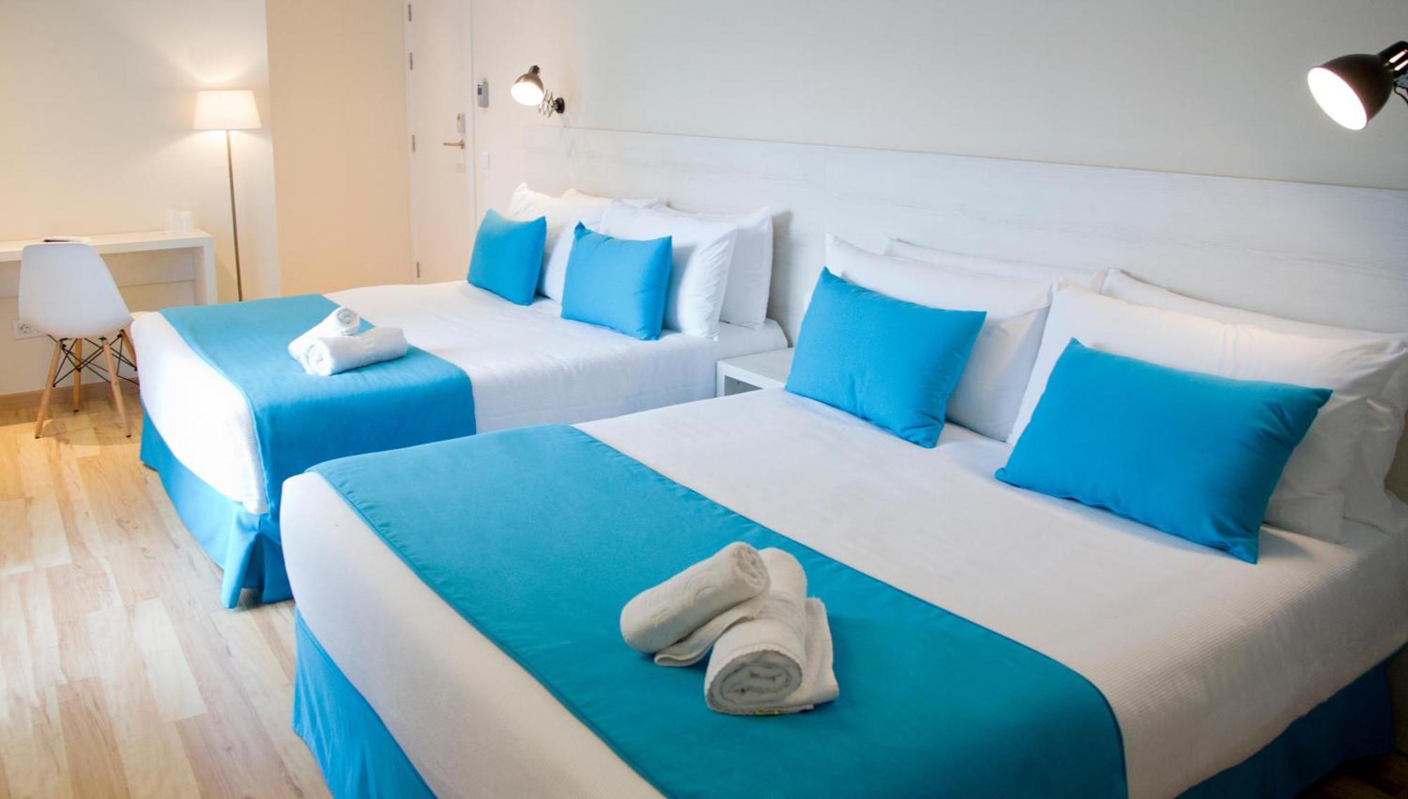 Triple Room with Pool View
